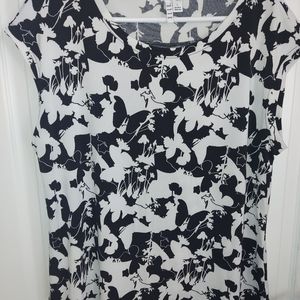 Black and white floral top